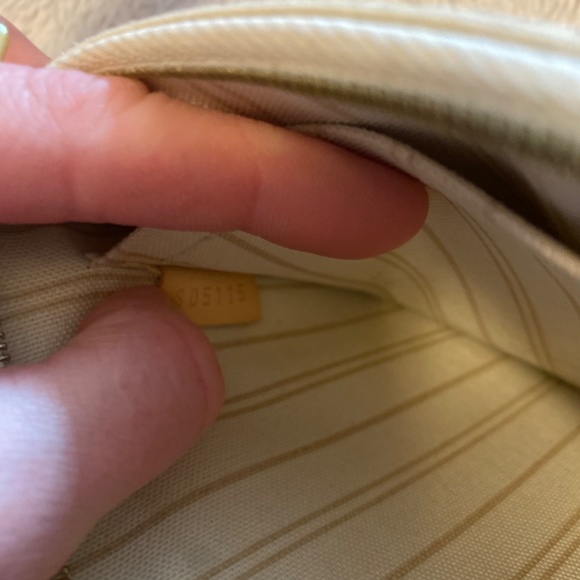 Louis Vuitton NEVERFULL large Pochette - Picture 6 of 9